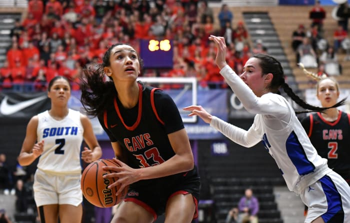 South Medford Clackamas 6A Oregon girls basketball final Taylor Balkom 01